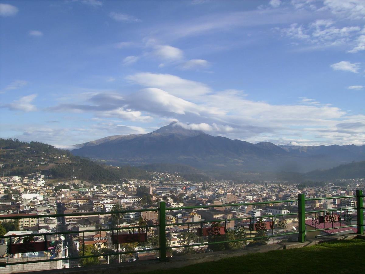 Hostal Mirador De Otavalo Buitenkant foto