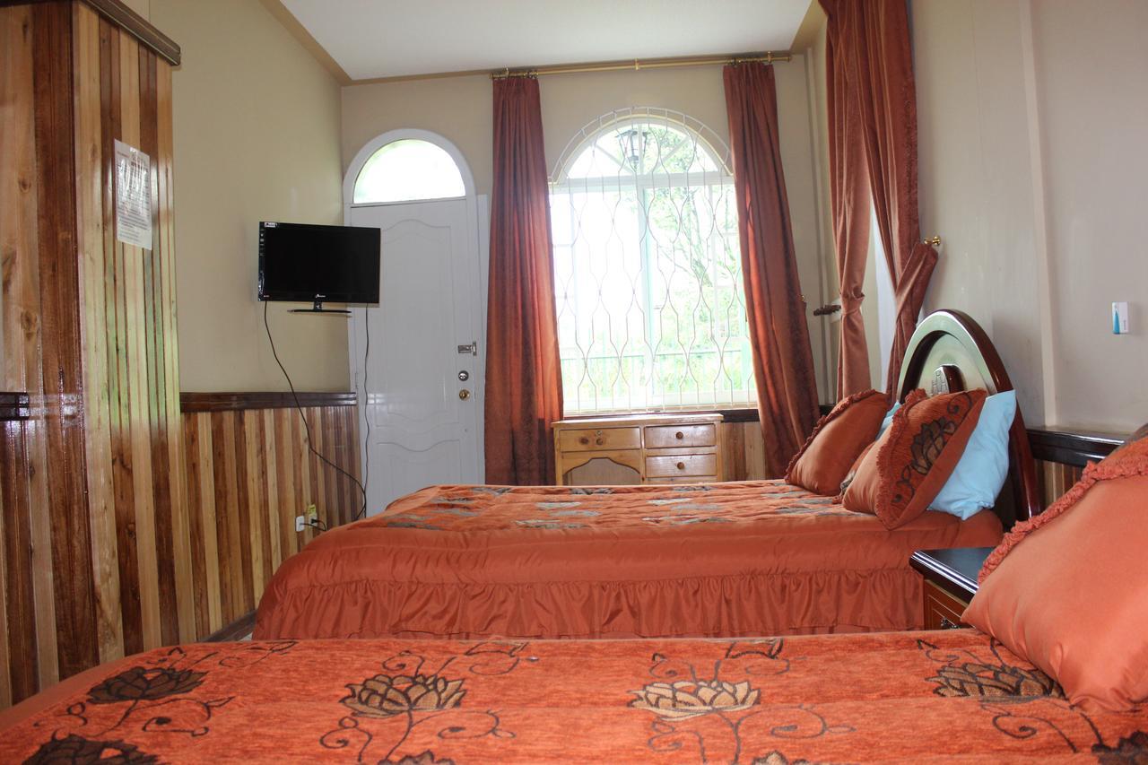 Hostal Mirador De Otavalo Buitenkant foto
